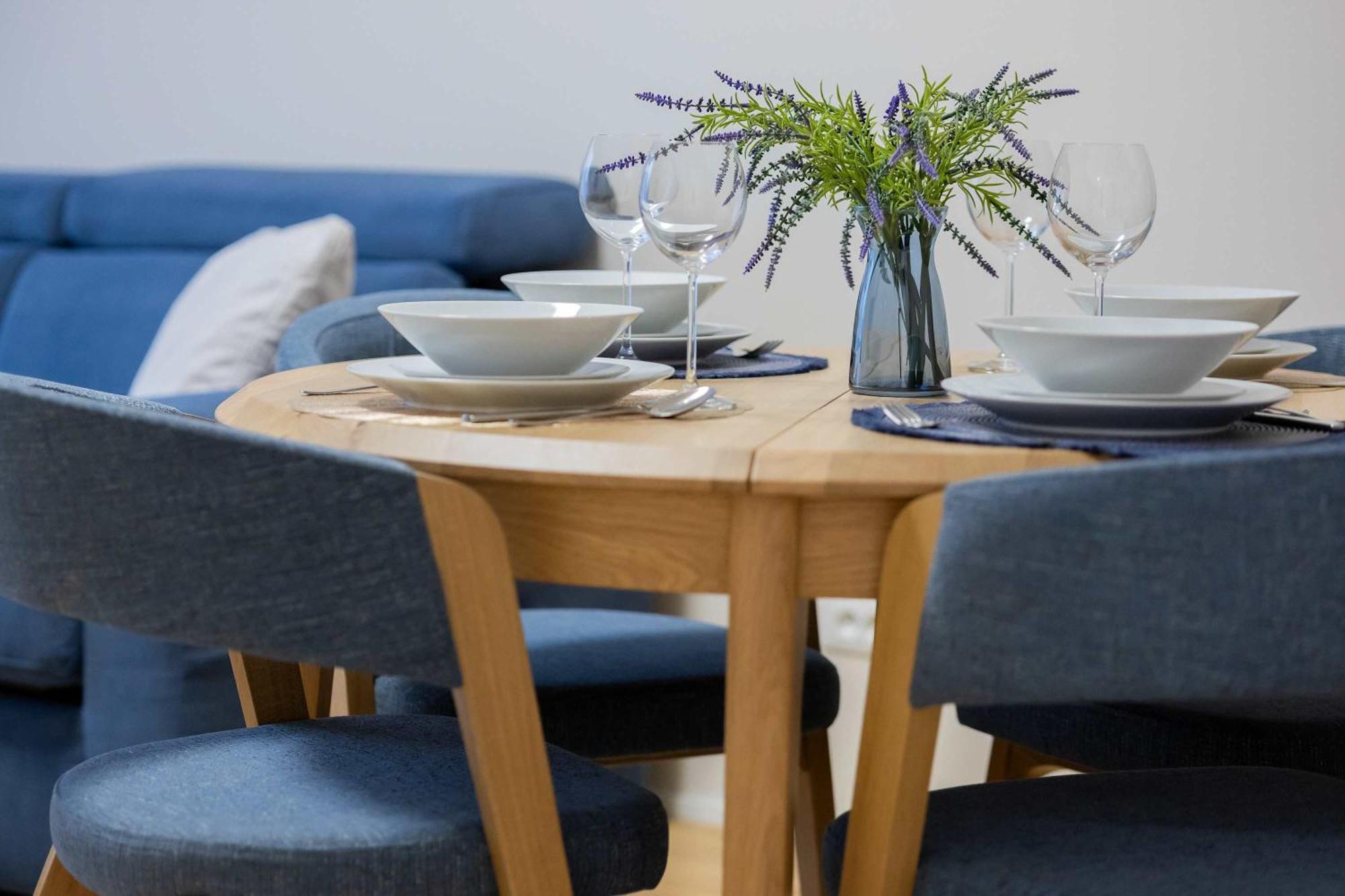 Air Conditioned With Parking And Desk For Remote Work In By Renters Apartament