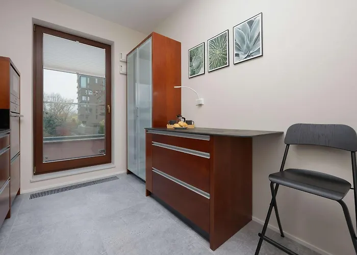 Air Conditioned Apartment With Parking And Desk For Remote Work In Warsaw By Noclegi Renters